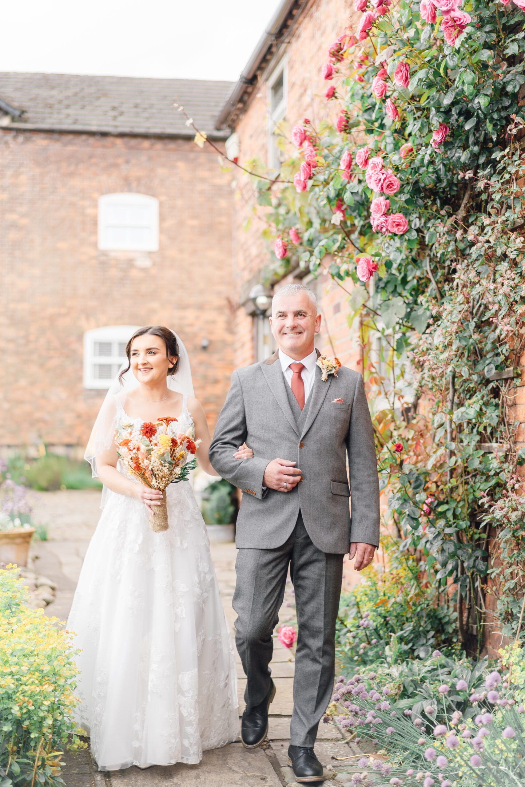 bride and dad in Cheshire