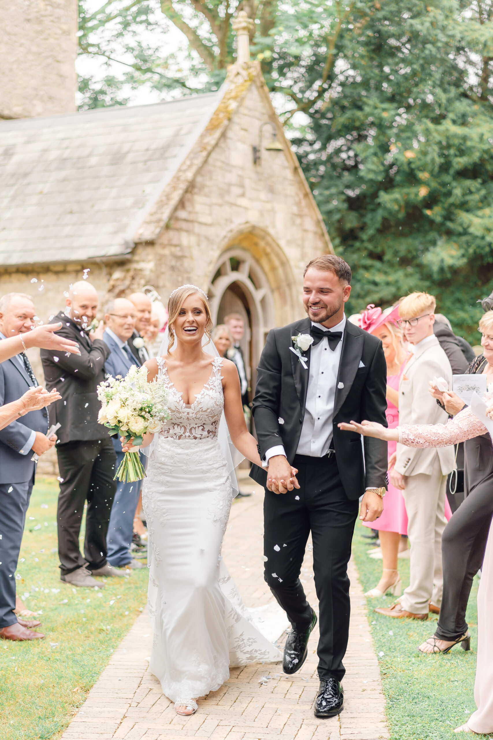 confetti Irnham hall