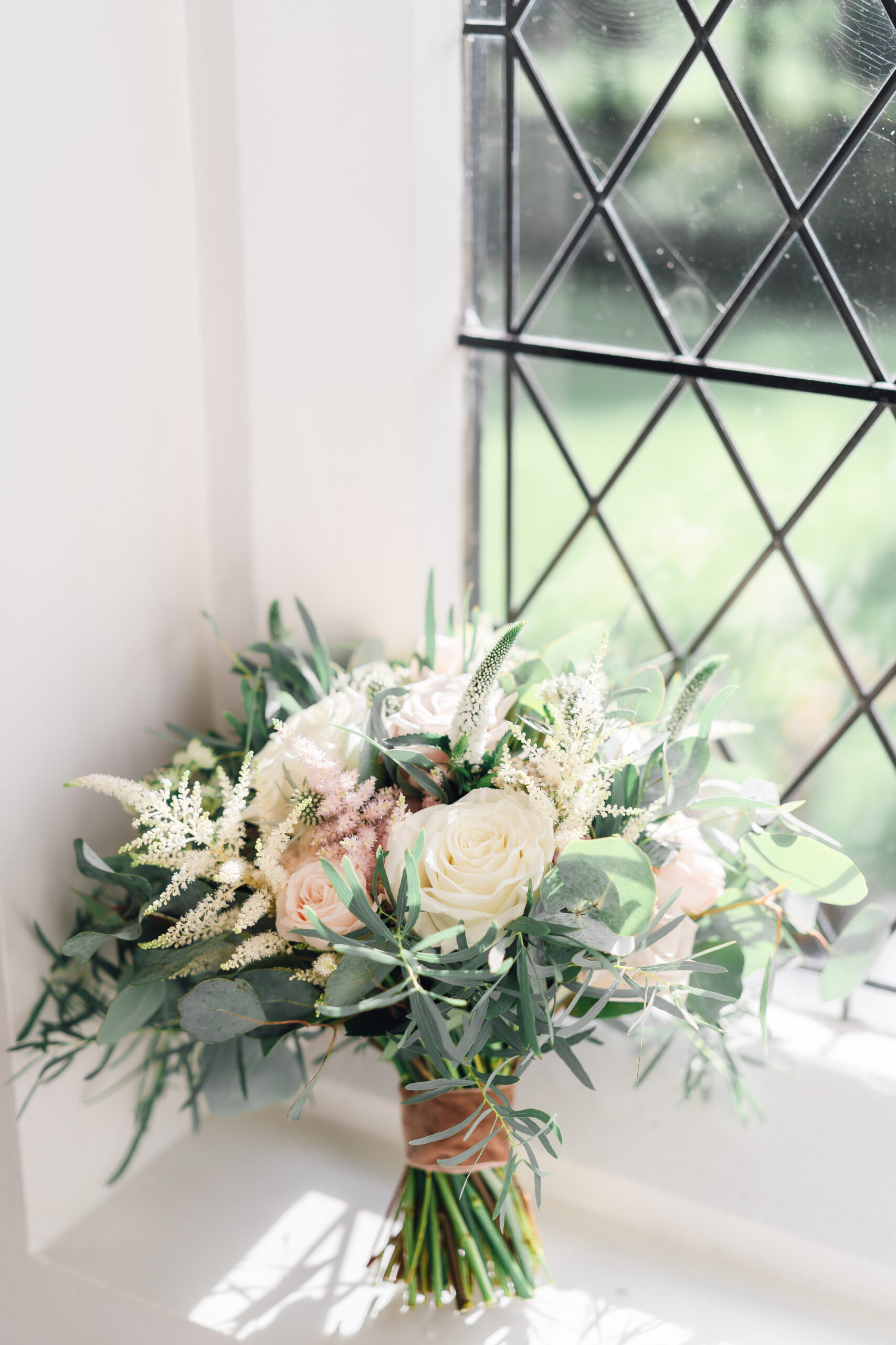 wedding flowers at tan dwr hall