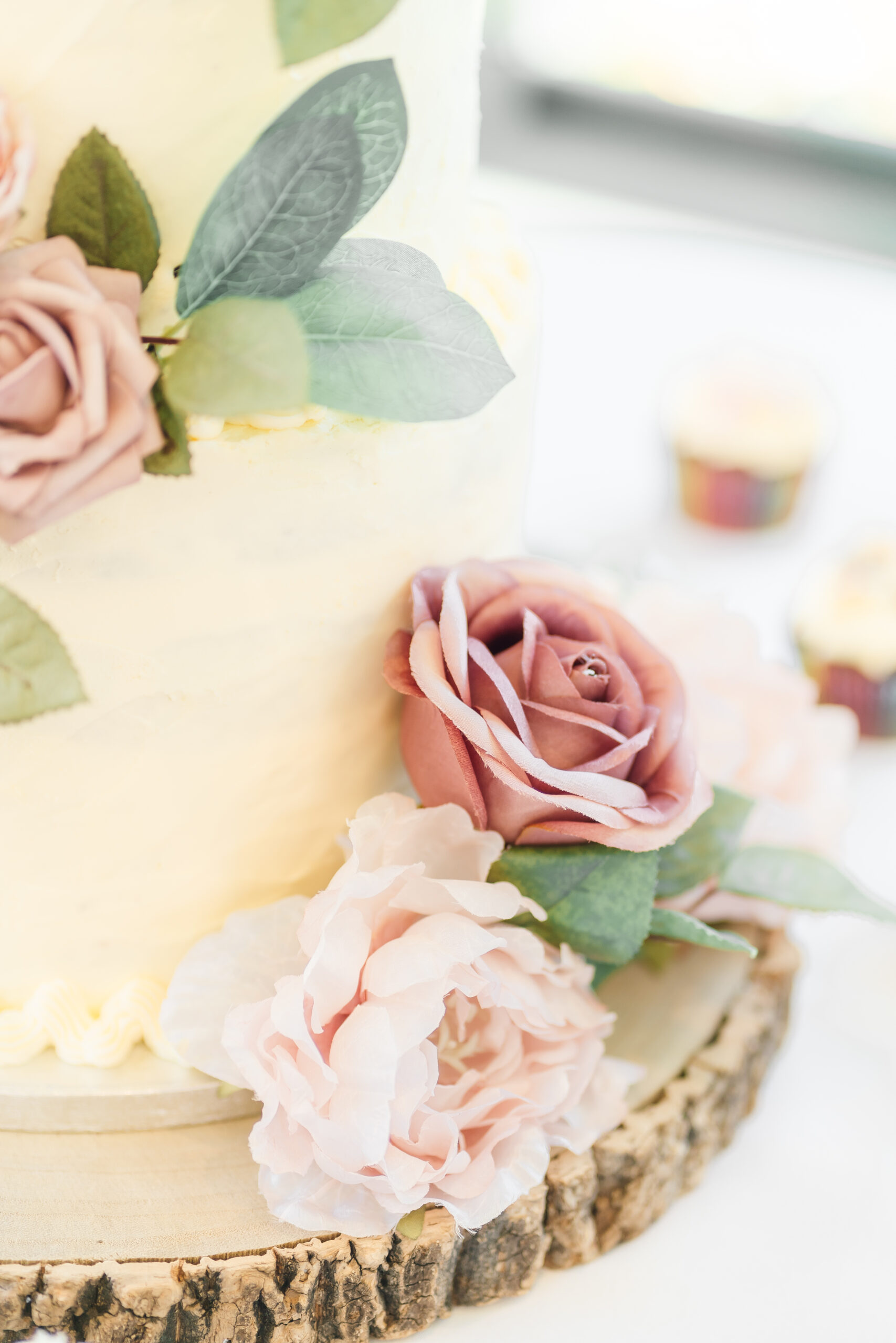 floral wedding cake